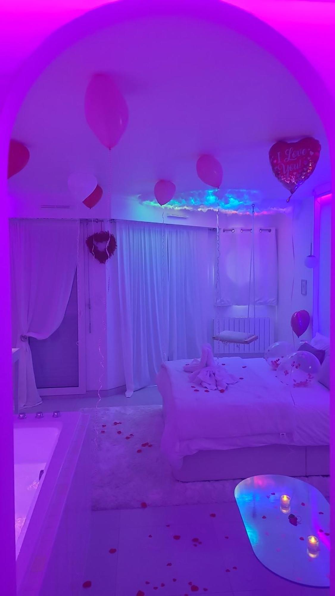 Love Room A 30 Mn Des Plages Et De Vannes Questembert Rom bilde